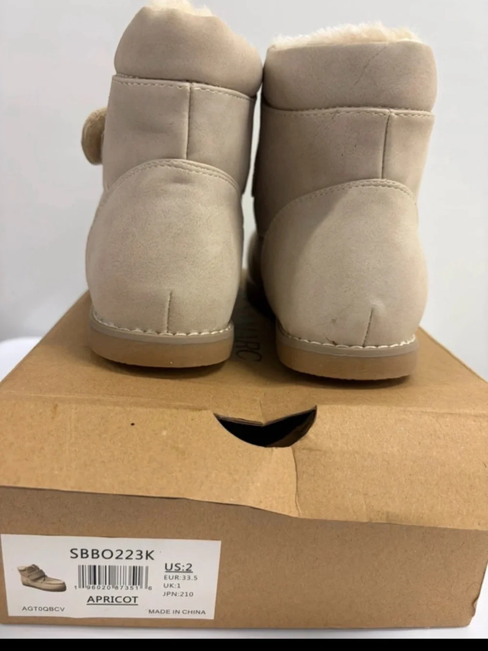 NWT Bruno Marc Kids Cream Shearling-Lined boots